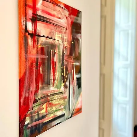 Apartment Comfort Zone-charming, Quiet, Historic Center *