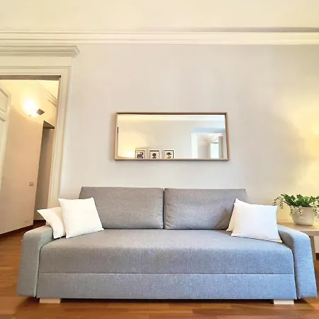 公寓 Comfort Zone-charming, Quiet, Historic Center