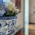 Comfort Zone-charming, Quiet, Historic Center Apartmán *