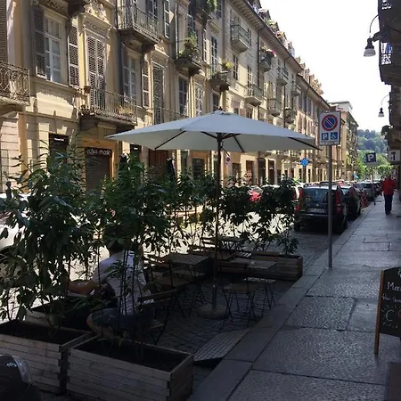 Comfort Zone-charming, Quiet, Historic Center Apartamento Turín