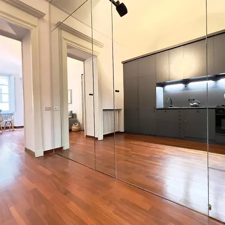 Comfort Zone-charming, Quiet, Historic Center Apartment Turin